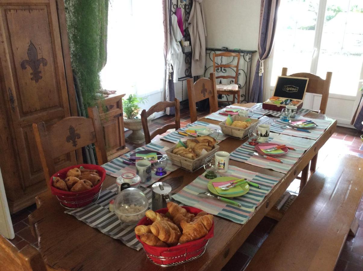 Bed and Breakfast L'Orme Des Voyageurs Boutigny Zewnętrze zdjęcie